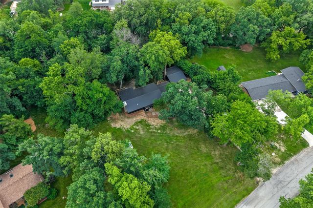 1790 Timber Ridge Drive, Cedar Rapids, IA 52403