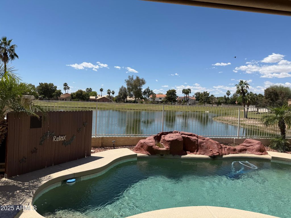 18882 N 77TH Avenue, Glendale, AZ 85308