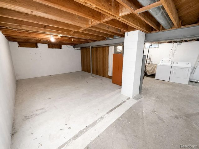 813 McKeighan Avenue, Flint, MI 48507
