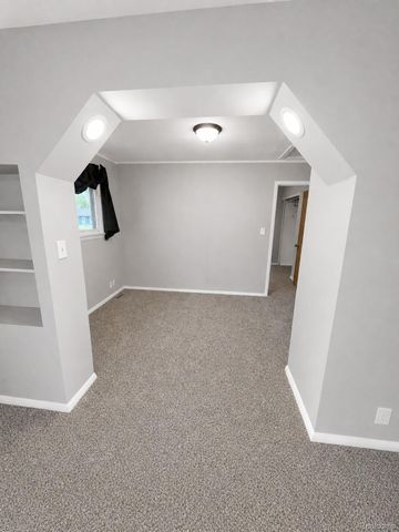 813 McKeighan Avenue, Flint, MI 48507