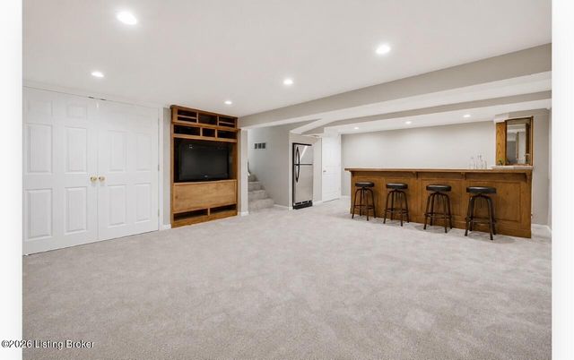 9201 Marse Henry Dr, Jeffersontown, KY 40299