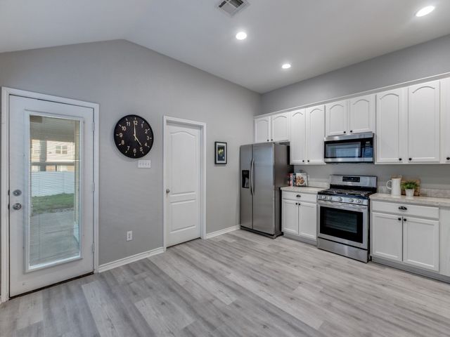 1636 Spanish Moss Way, Savannah, TX 76227