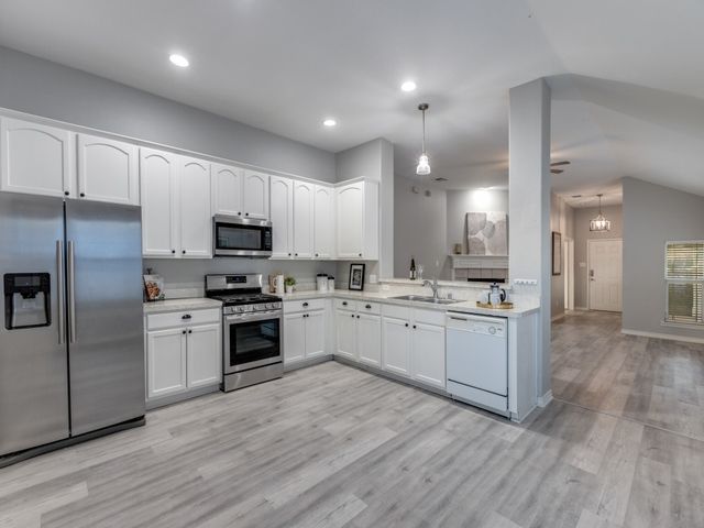 1636 Spanish Moss Way, Savannah, TX 76227