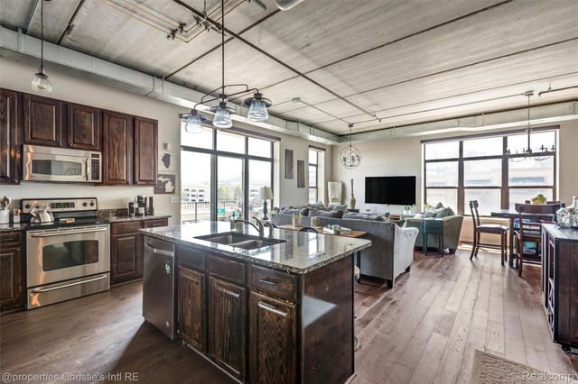 66 WINDER Street 332, Detroit, MI 48201