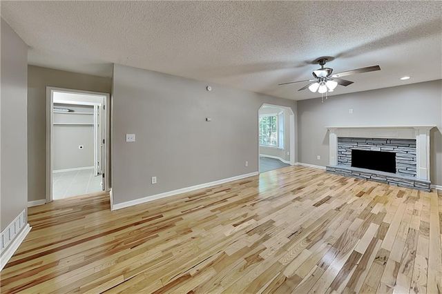 339 Abbington Lane, Douglasville, GA 30134