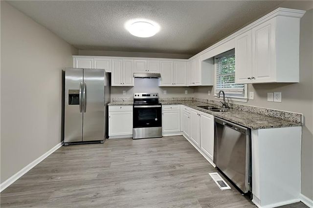 339 Abbington Lane, Douglasville, GA 30134