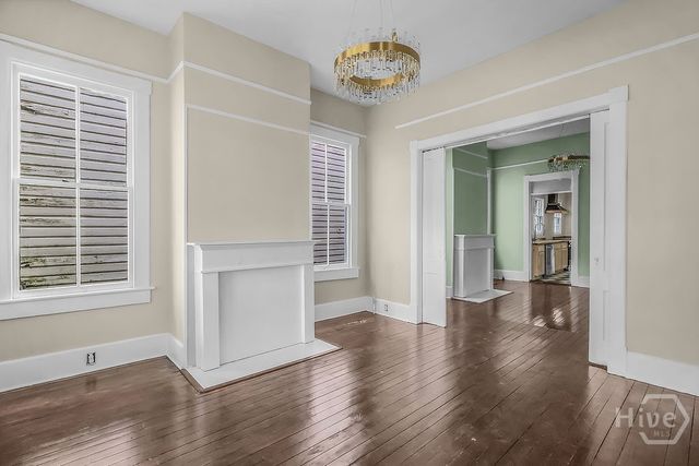 221 W 39th Street, Savannah, GA 31401