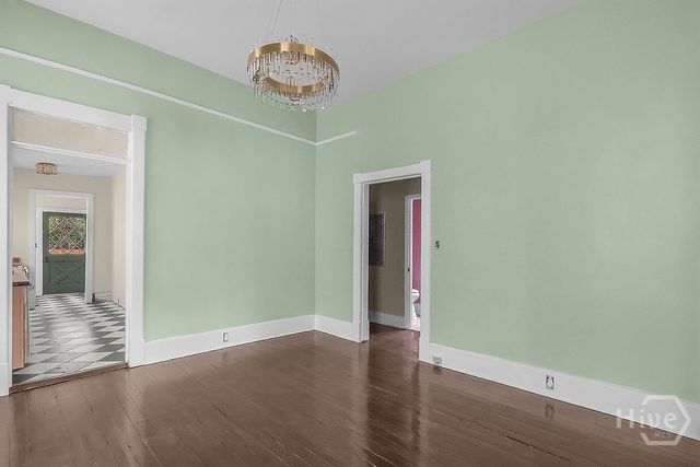 221 W 39th Street, Savannah, GA 31401