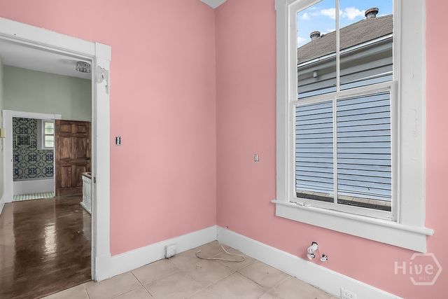 221 W 39th Street, Savannah, GA 31401