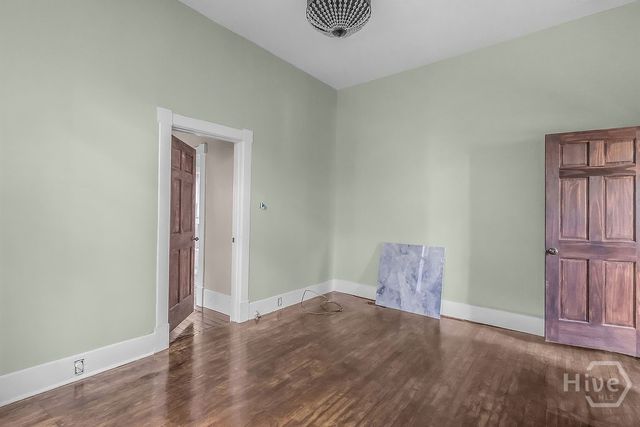 221 W 39th Street, Savannah, GA 31401