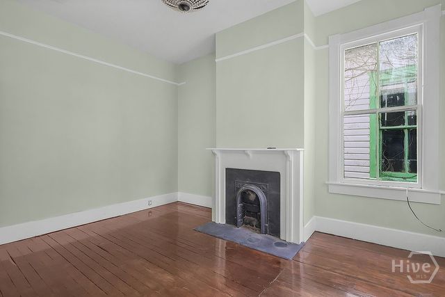 221 W 39th Street, Savannah, GA 31401