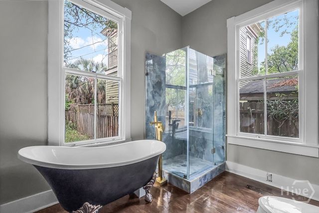 221 W 39th Street, Savannah, GA 31401