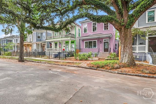 221 W 39th Street, Savannah, GA 31401