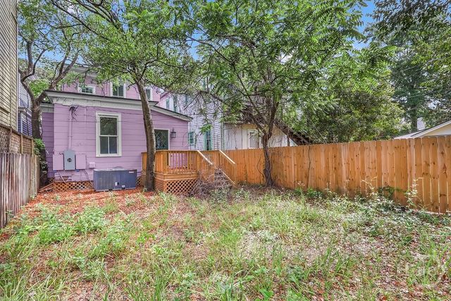 221 W 39th Street, Savannah, GA 31401