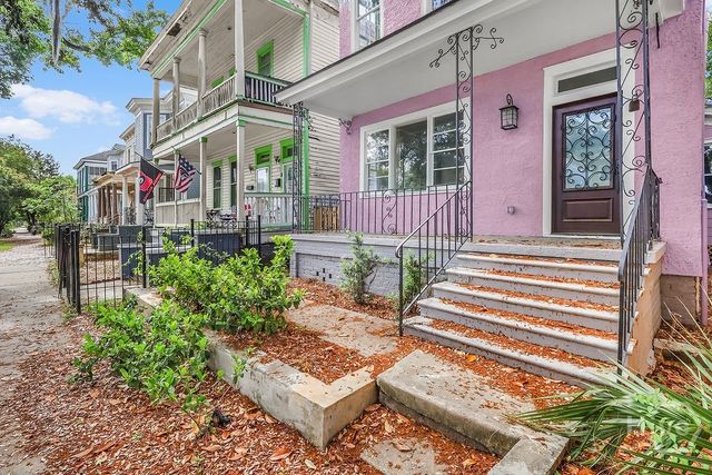 221 W 39th Street, Savannah, GA 31401