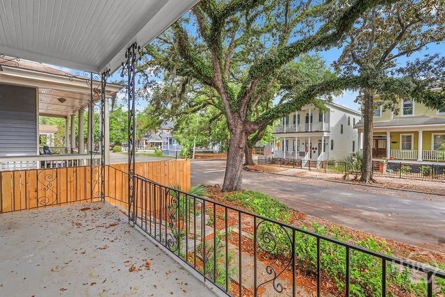 221 W 39th Street, Savannah, GA 31401