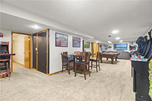 1715 Overbrook Lane, Raymore, MO 64083