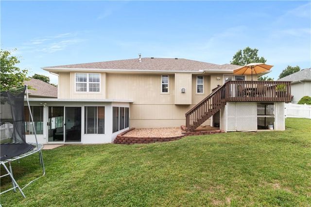 1715 Overbrook Lane, Raymore, MO 64083