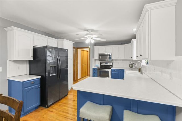 1715 Overbrook Lane, Raymore, MO 64083