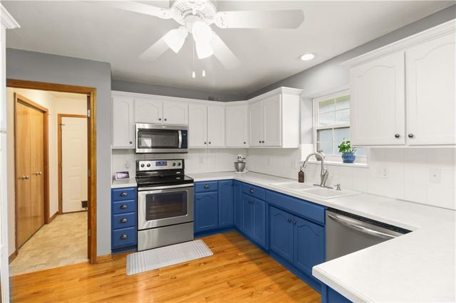 1715 Overbrook Lane, Raymore, MO 64083