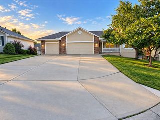 1715 Overbrook Lane, Raymore, MO 64083