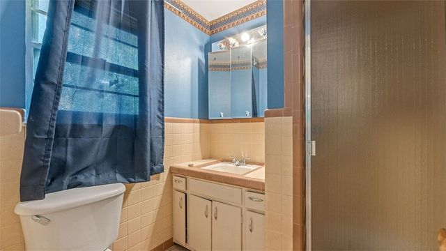 476 N Oliver Avenue, Fayetteville, AR 72701