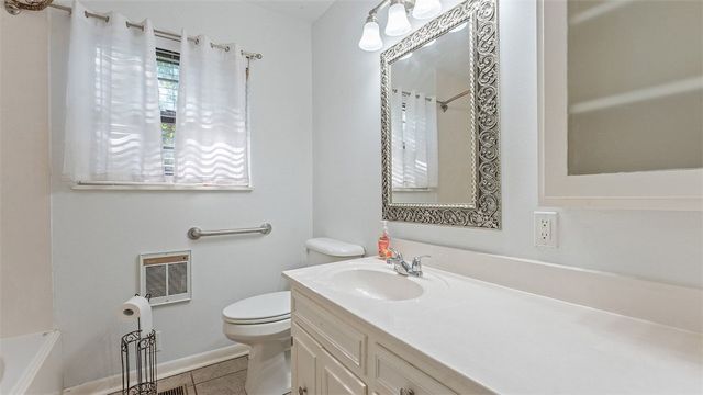 476 N Oliver Avenue, Fayetteville, AR 72701