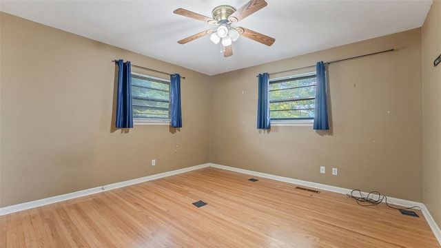 476 N Oliver Avenue, Fayetteville, AR 72701