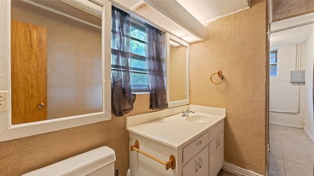 476 N Oliver Avenue, Fayetteville, AR 72701