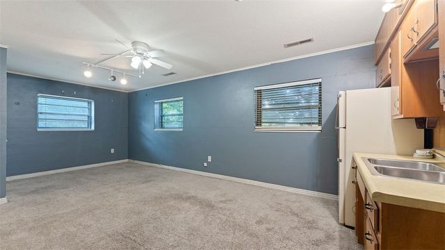 476 N Oliver Avenue, Fayetteville, AR 72701