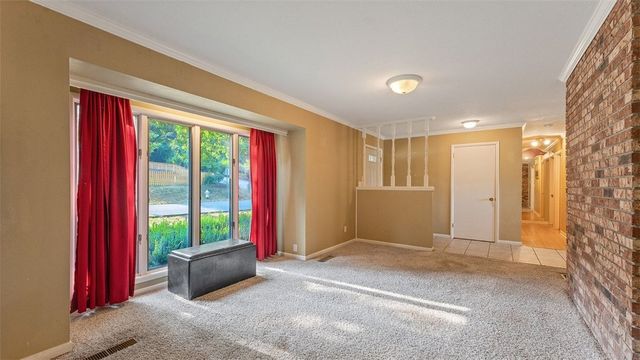 476 N Oliver Avenue, Fayetteville, AR 72701