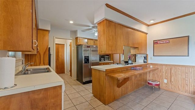 476 N Oliver Avenue, Fayetteville, AR 72701