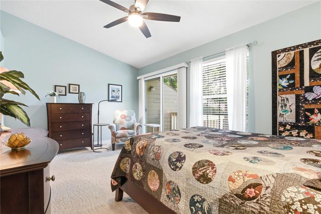 9034 LAKE PLACE LANE 9034, Tampa, FL 33634