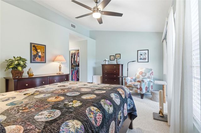 9034 LAKE PLACE LANE 9034, Tampa, FL 33634