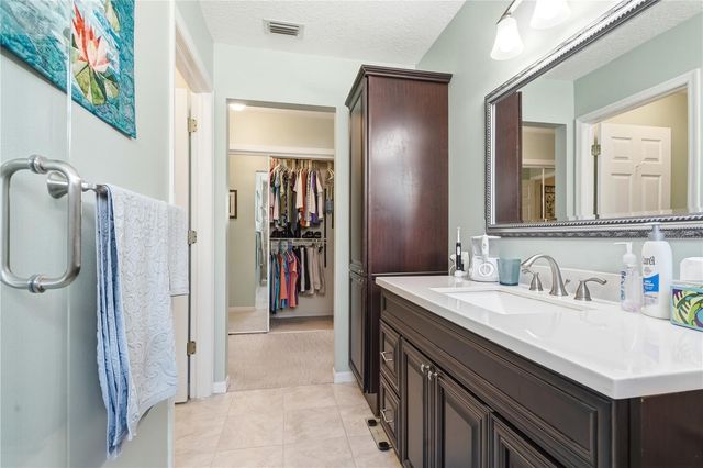 9034 LAKE PLACE LANE 9034, Tampa, FL 33634