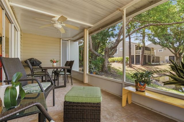 9034 LAKE PLACE LANE 9034, Tampa, FL 33634