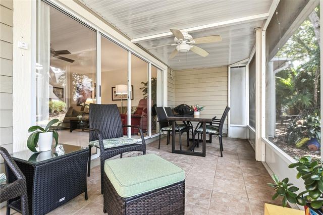 9034 LAKE PLACE LANE 9034, Tampa, FL 33634