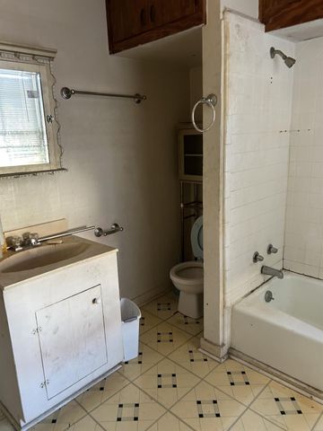 1626 Church Street, Galveston, TX 77550