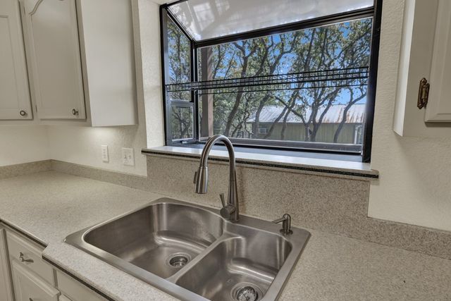 1560 Roadrunner Lane, Canyon Lake, TX 78133