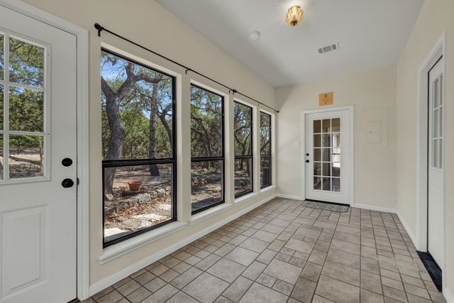 1560 Roadrunner Lane, Canyon Lake, TX 78133