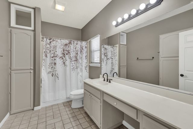 1560 Roadrunner Lane, Canyon Lake, TX 78133