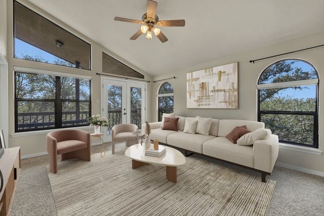 1560 Roadrunner Lane, Canyon Lake, TX 78133
