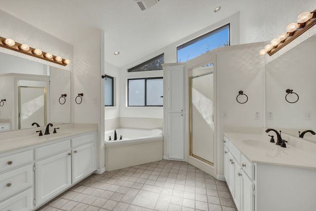 1560 Roadrunner Lane, Canyon Lake, TX 78133