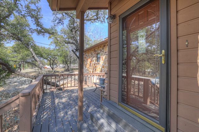 1560 Roadrunner Lane, Canyon Lake, TX 78133