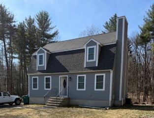 45 Mulberry Cir, Ayer, MA 01432