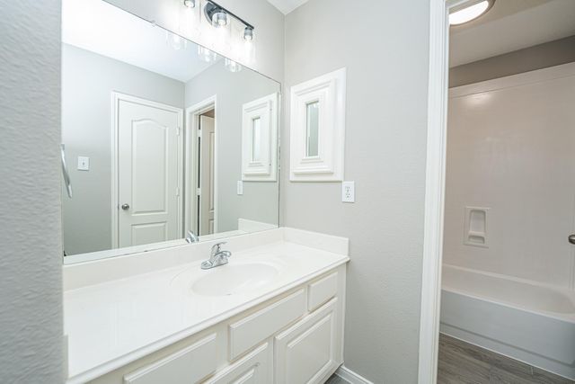 406 N Marathon Way, Stafford, TX 77477