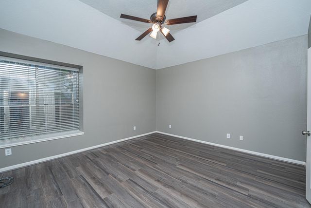 406 N Marathon Way, Stafford, TX 77477