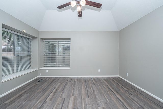 406 N Marathon Way, Stafford, TX 77477