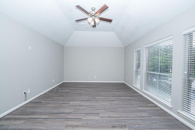406 N Marathon Way, Stafford, TX 77477