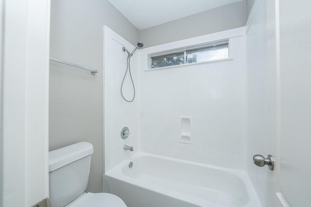 406 N Marathon Way, Stafford, TX 77477